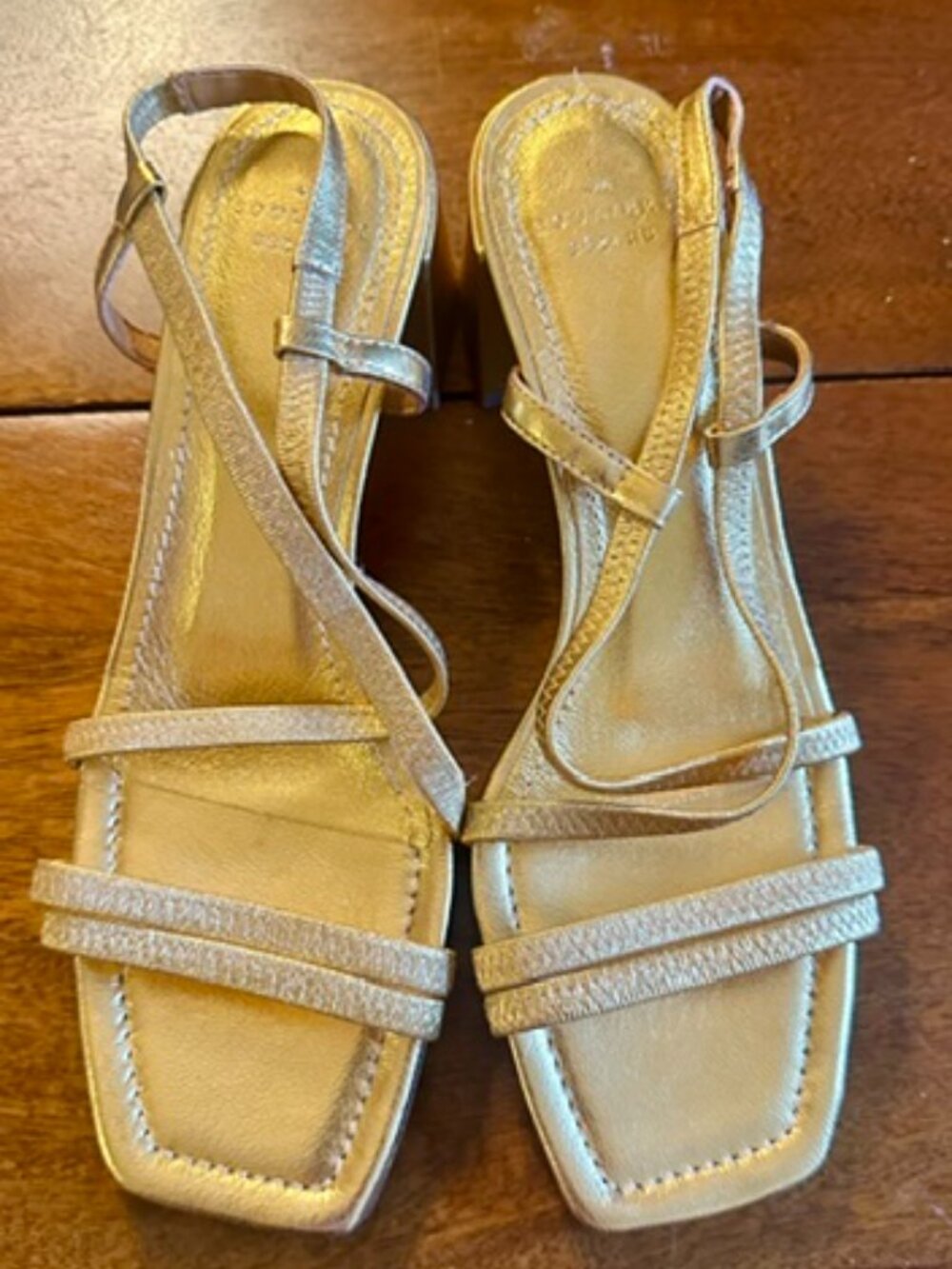 Sezane- Pernille Sandals vintage gold metallic - Picture 3 of 5